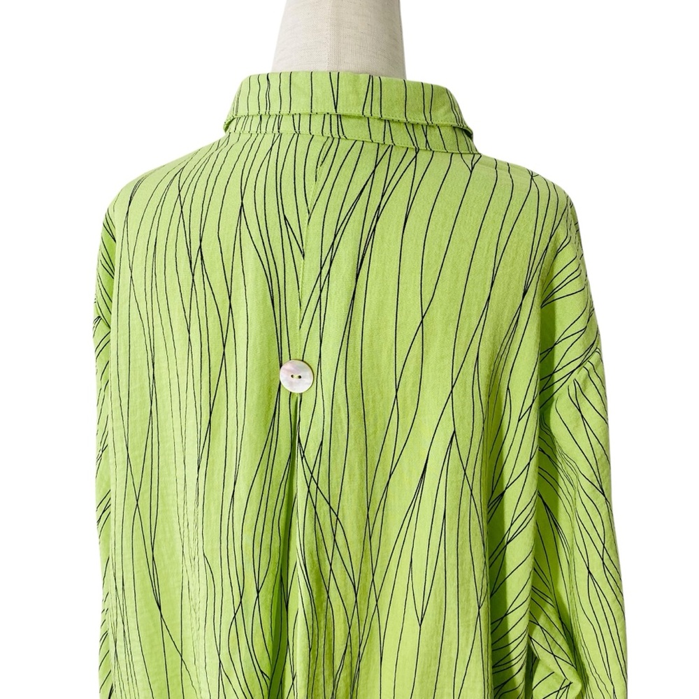 ALI MILES Blouse - Picture 6 of 8